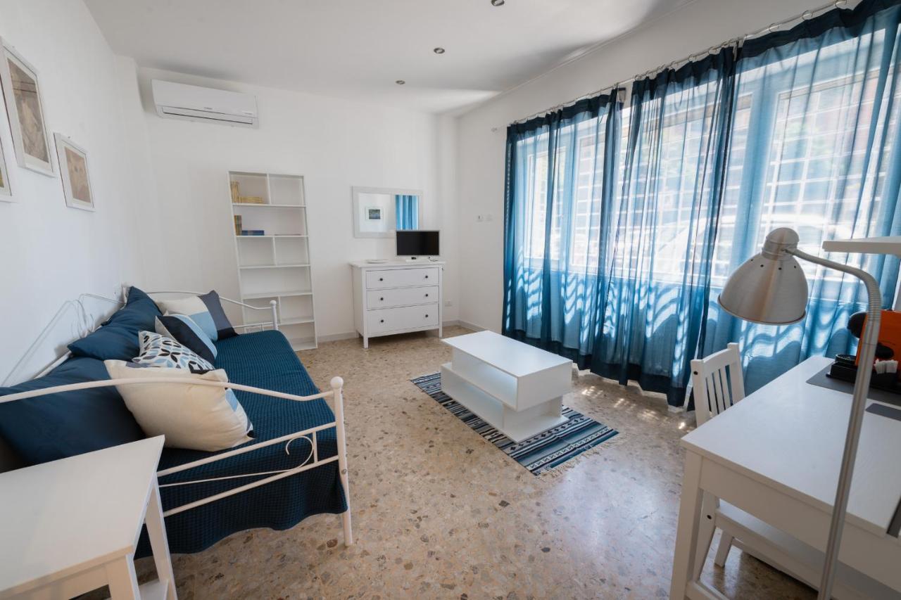 דירות רומא Casa Rosa Beige E Blu מראה חיצוני תמונה