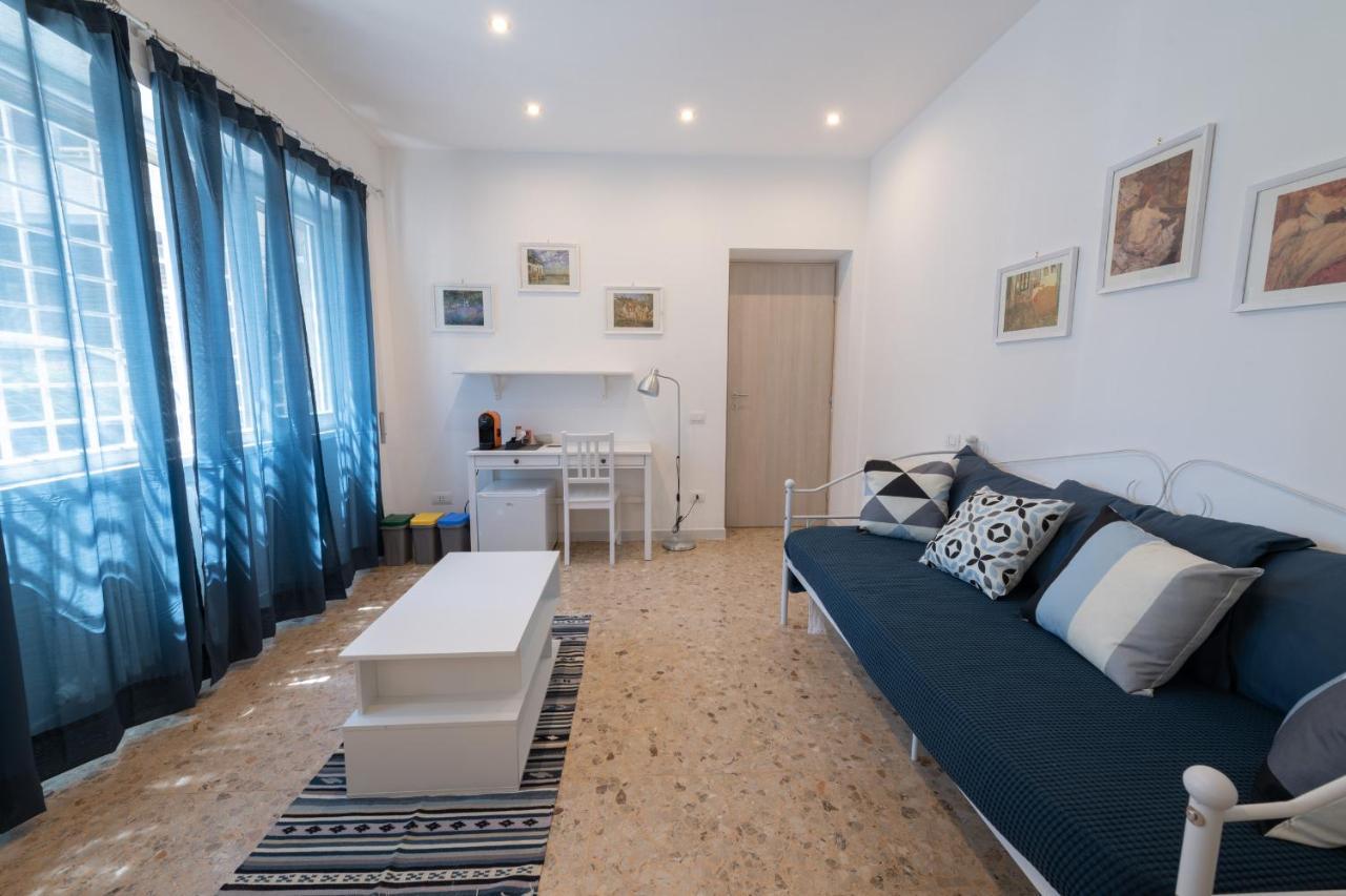 דירות רומא Casa Rosa Beige E Blu מראה חיצוני תמונה
