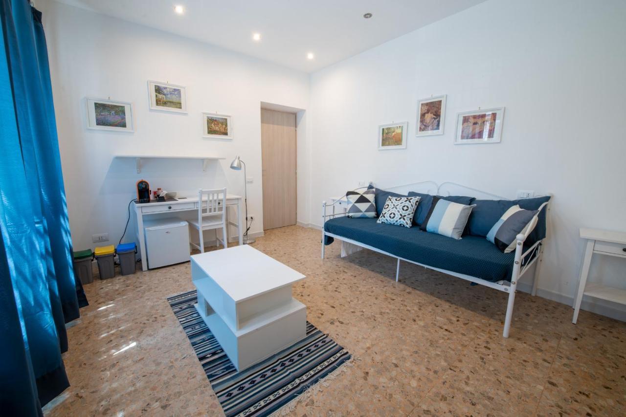 דירות רומא Casa Rosa Beige E Blu מראה חיצוני תמונה